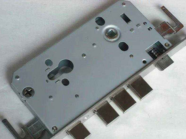 田东24小时上门开锁公司