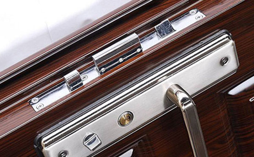 田东24小时上门开锁公司